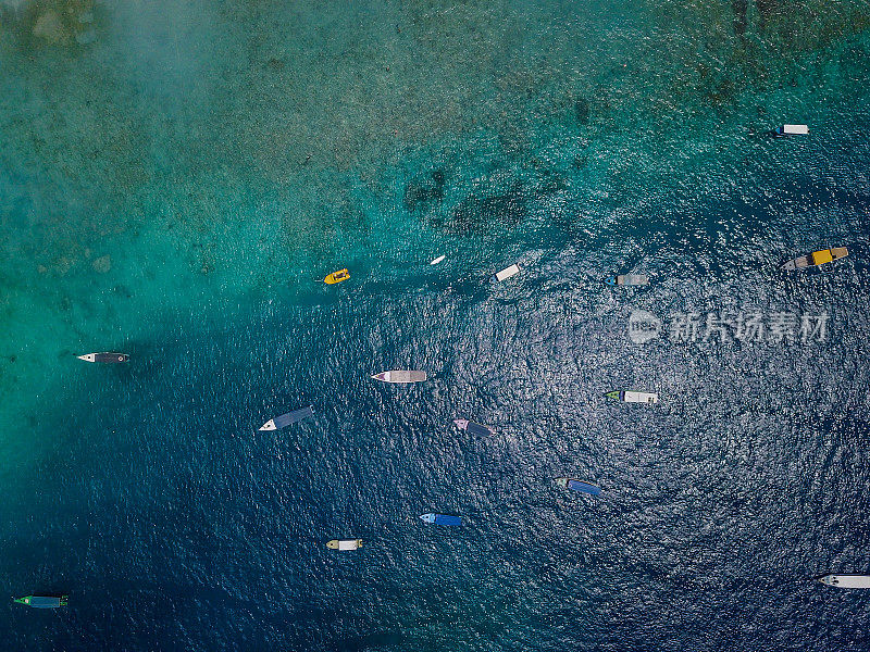 高角度的一个美丽的海湾在Gili Trawangan -印度尼西亚